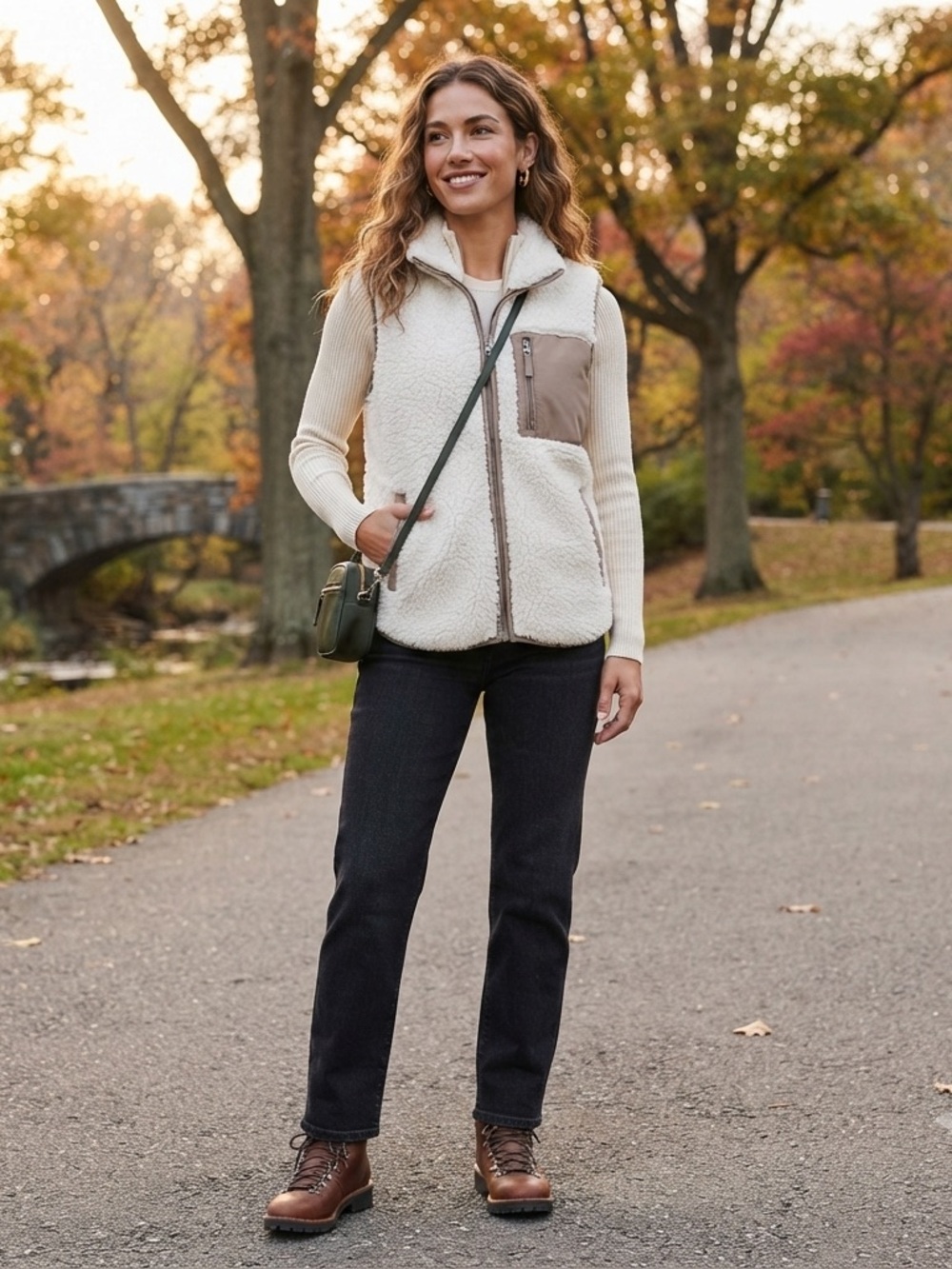 Abercrombie & Fitch Sherpa Fleece Vest Women’s Size Large Cream Full Zip